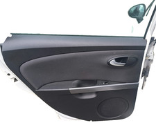 SEAT LEON MK2 1P 09-12 5DR HATCH NEARSIDE REAR  DOOR CARD 