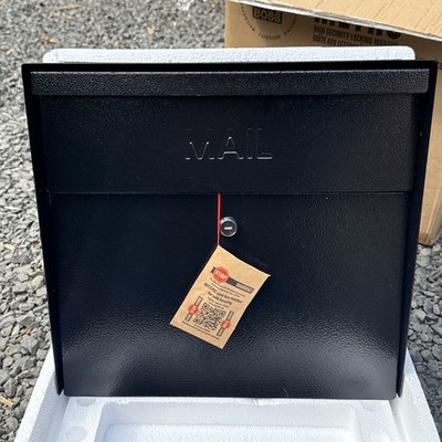 NEW Mailbox Boss Metro 7162 Locking Wall Mount Security FREE SHIPPING Open Box