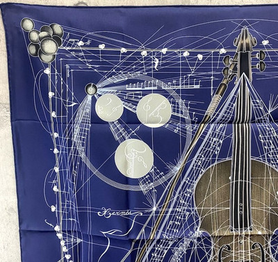 アート・デザイン・音楽 Hermes Hermes Scarf Stole La Musique des Spheres Navy Blue Zoe Pauwels