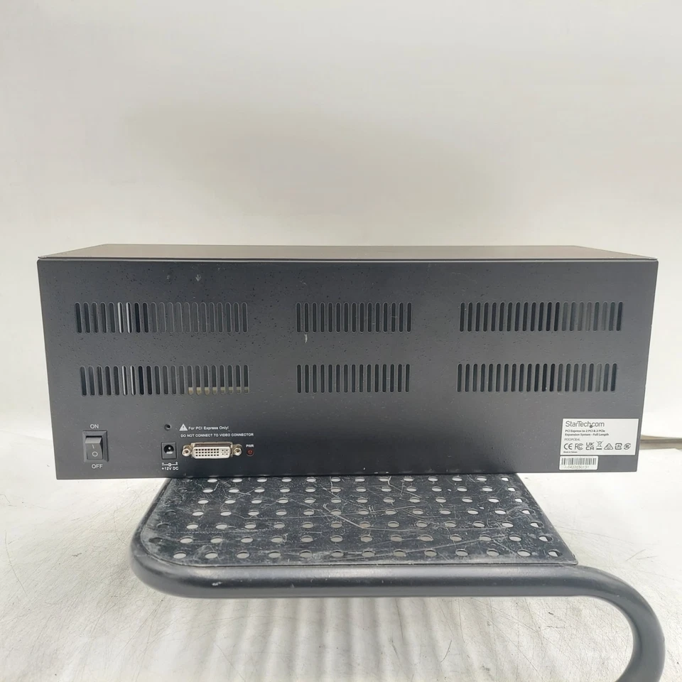 Sistema de gabinete de expansión StarTech PCI Express a 2 PCI y 2 PCIe - SIN ADAPTADOR DE CA Foto 4 de 4