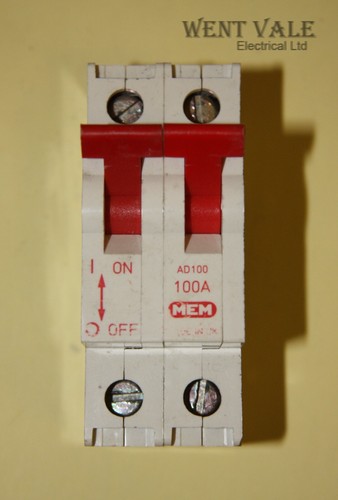 MEM/Delta Memera - AD100 - 100a Double Pole Switch Disconnector Used - 第 1/1 張圖片
