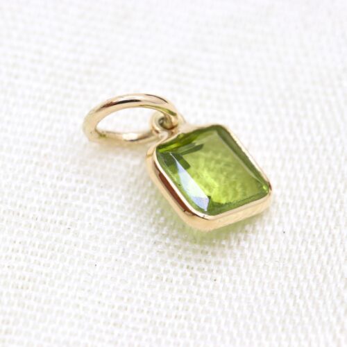 Square Shape Peridot Pendant Elegant 14k Yellow Gold Pendant Mother's Day Gift - Picture 6 of 12
