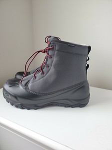 the north face men's tsumoru snow boots