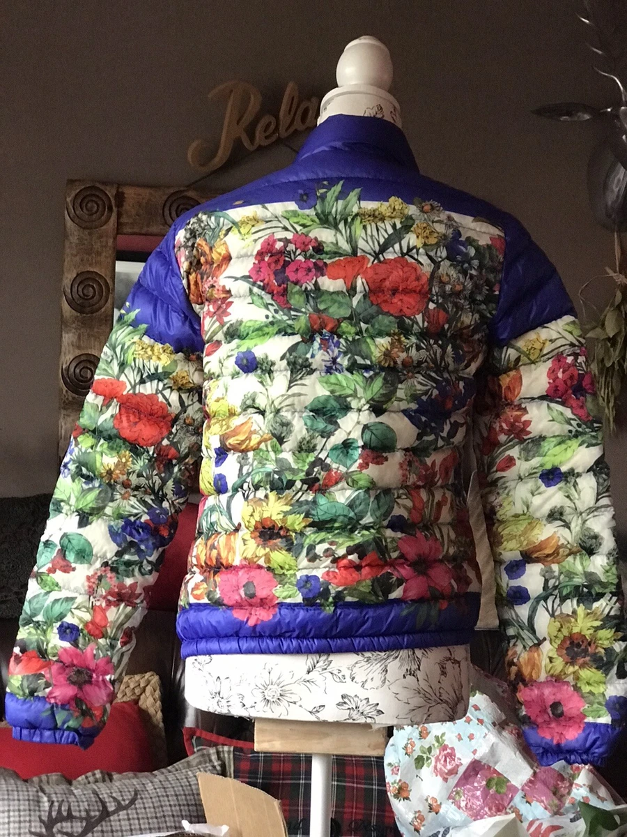 Moncler floral sales