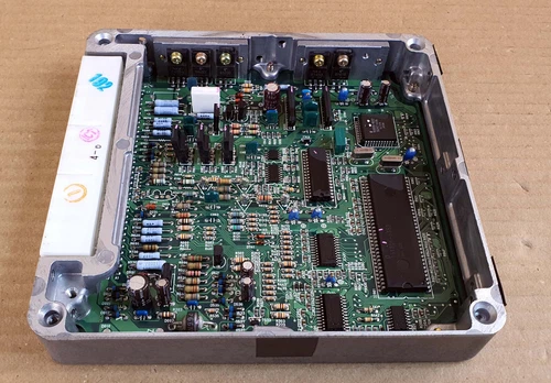 Toyota Land Cruiser KZJ90L KZJ95R 1KZTE A/T 89661-60790 engine computer oem jdm - Picture 6 of 9