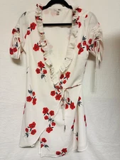 Amuse Society Dress Floral White Size Small Wrap Dress Tie Waist Ruffles V-Neck
