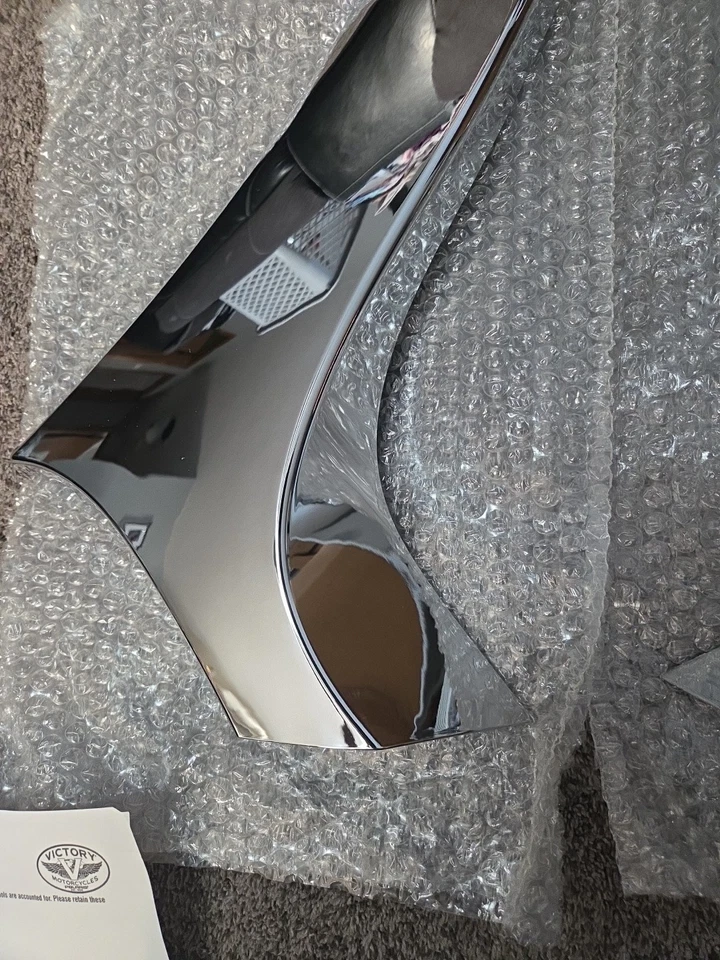 Victory Cross Country Roads Chrome Highway Bar Cover Kit 2877932-156 NOS - Изображение 4 из 4