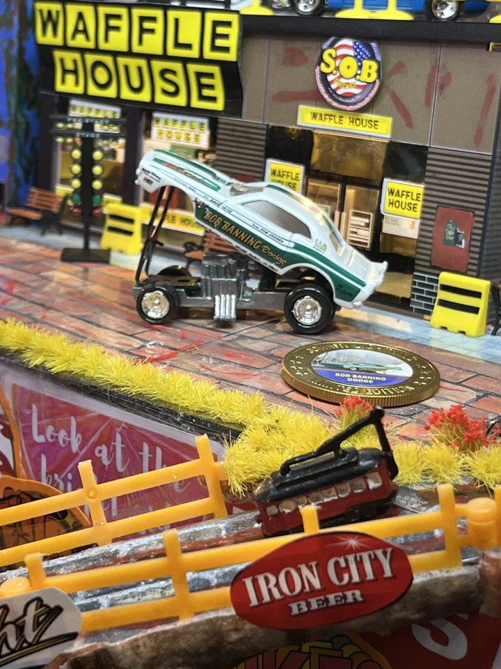 Dodge Challenger Bob Bannon 1971 Johnny Lightning coche divertido casi nuevo con moneda Foto 2 de 4