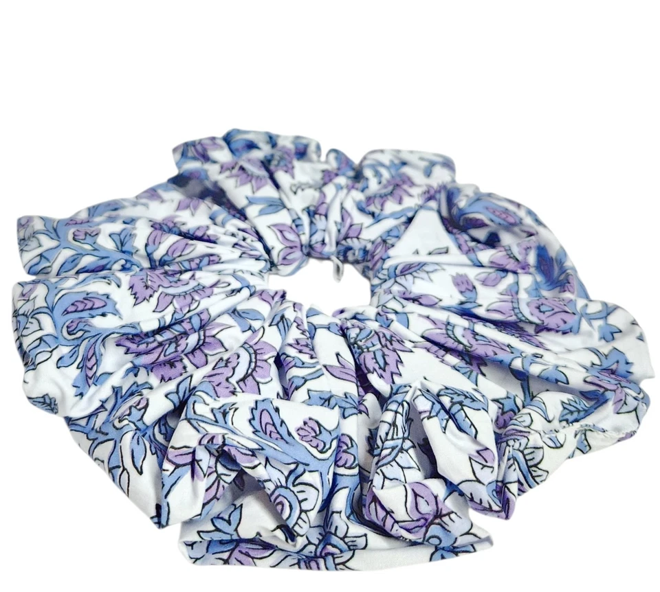 J.Crew Gran Tamaño Estampado Floral Scrunchie Azul Púrpura Multi BZ264 Algodón Nuevo con Etiquetas Foto 3 de 4