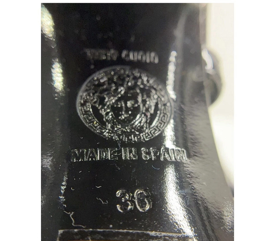 Bombas femininas VERSACE Medusa pretas biqueira quadrada tamanho 6 - Imagem 4 de 4