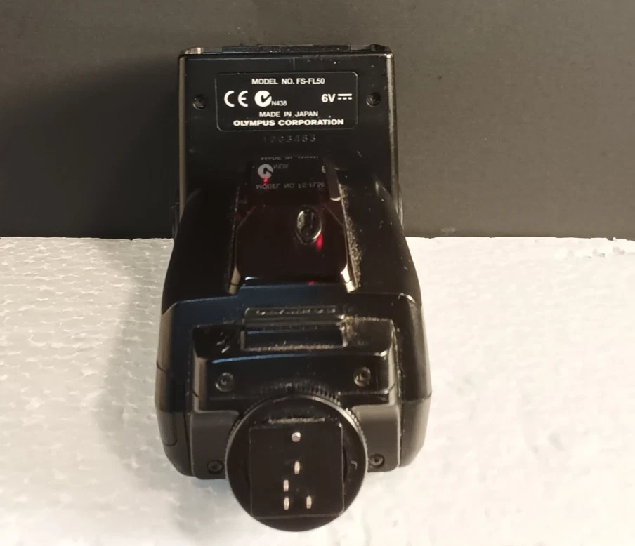 Olympus FS-FL50 Shoe Mount Electronic Flash for Olympus Camera Body - Image 2 of 4