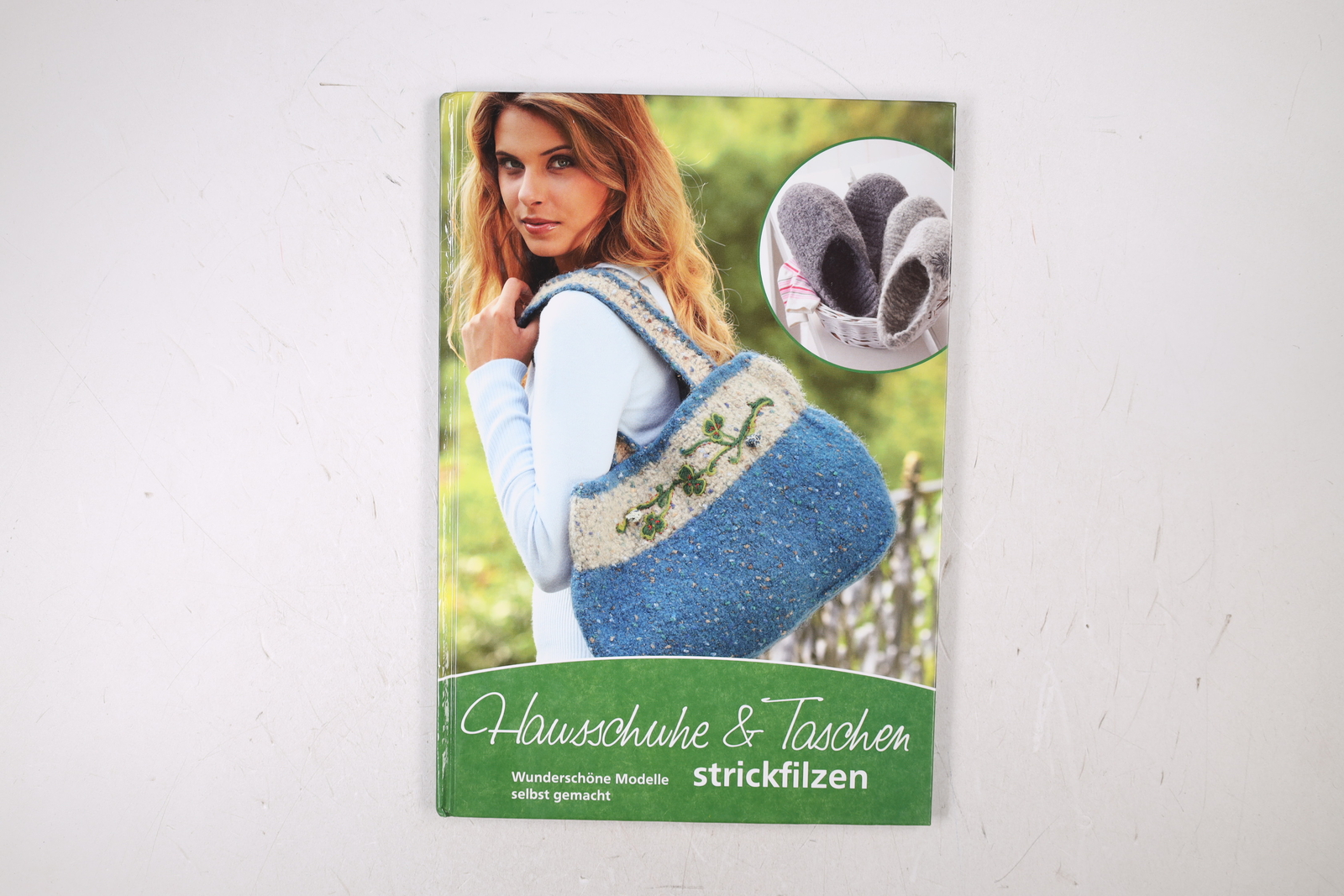 APL 111399 HAUSSCHUHE & TASCHEN STRICKFILZEN HC