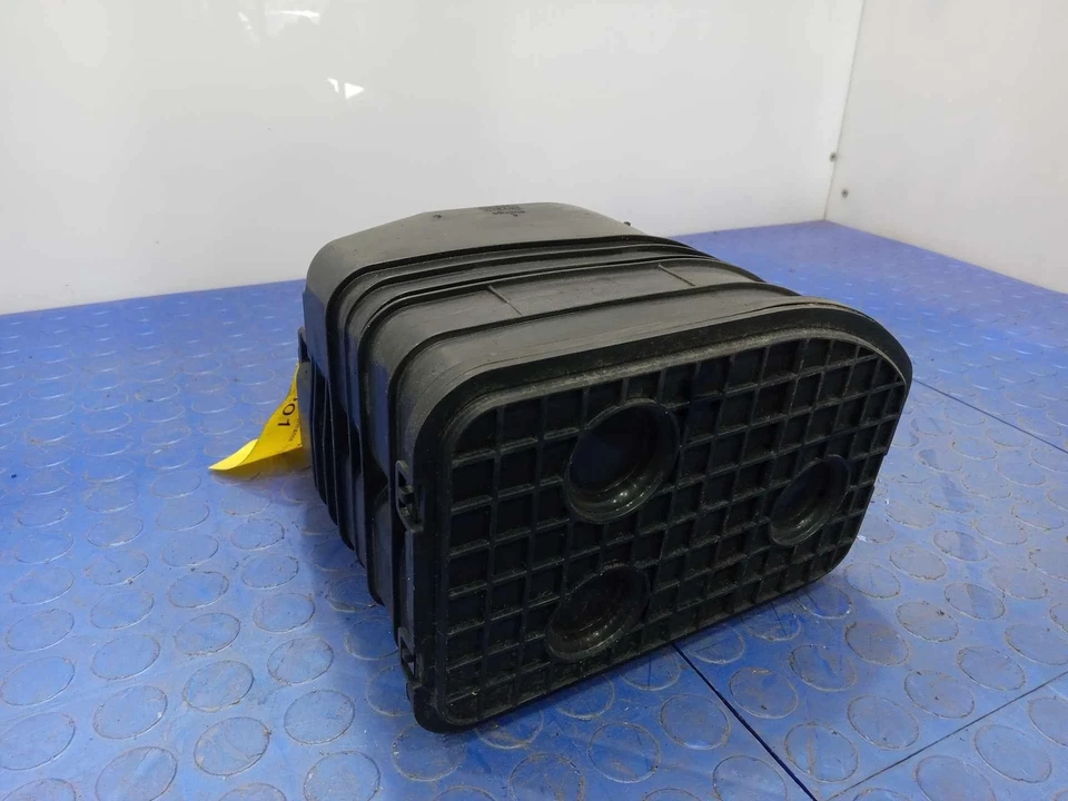 2014-2017 Cadillac CTS Fuel Vapor Charcoal Canister Assembly OEM 20951487 - Image 2 of 4