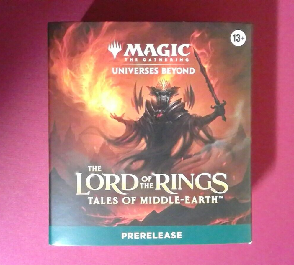 Magic: The Gathering Universes Beyond Lord of the Rings: Tales of  Middle-Earth Collector Omega Box