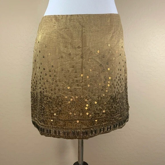 Saia Jennifer Lopez Feminina 8 Lantejoulas Douradas Lápis Reta Mini Contas Curtas - Imagem 2 de 4