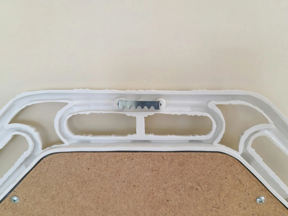 Espejo colgante de pared blanco boho vintage decoración de pared plástico duro 17 x 14 pulgadas Foto 3 de 4