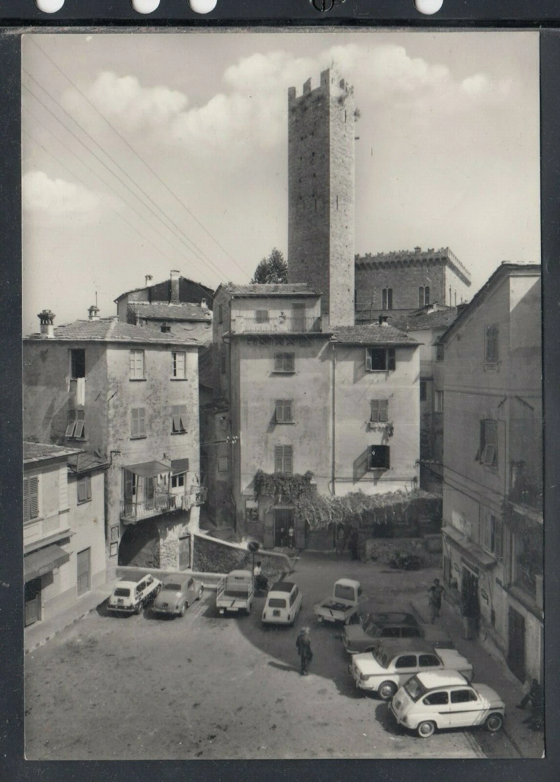 Foto 1 di 1