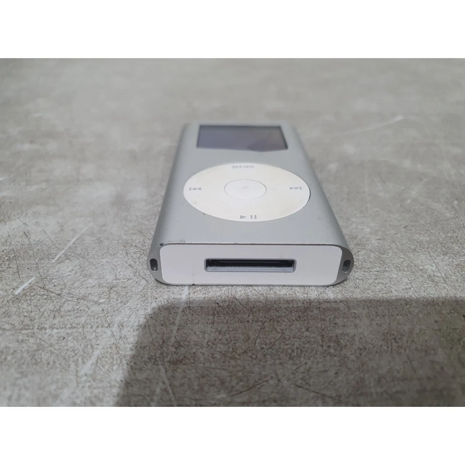 Apple iPod Mini (1st-Gen) A1051 MP3 Media Player Silver 1.67" Display For Parts - Image 4 of 4