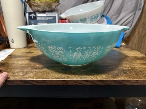 Vintage Pyrex Cinderella Mixing Bowl 444 Turquoise White Amish Butterprint 4 Qt
