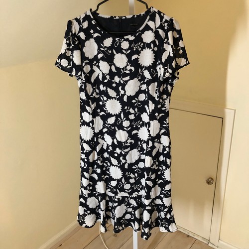 Ann Taylor NWT Women's Black White Floral Flounce Mini Dress Size 6 - Picture 2 of 10