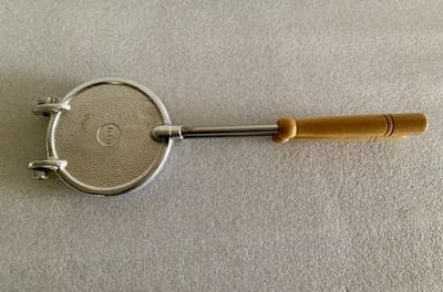 Vintage Norpro Stovetop PIZZELLE Cookie Iron with Wooden Handles