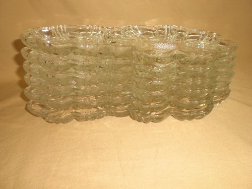 VTG HAZEL ATLAS CAPRI GLASS DOUBLE DAISY SNACK PLATES - SET OF 6 - Picture 4 of 7