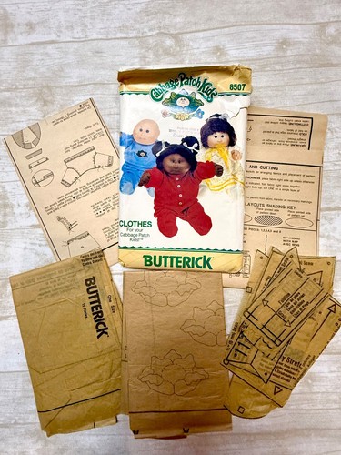 Patrón de ropa para niños Butterick 6507 Cabbage Patch para muñecas de 16" parcialmente cortadas - Imagen 4 de 4