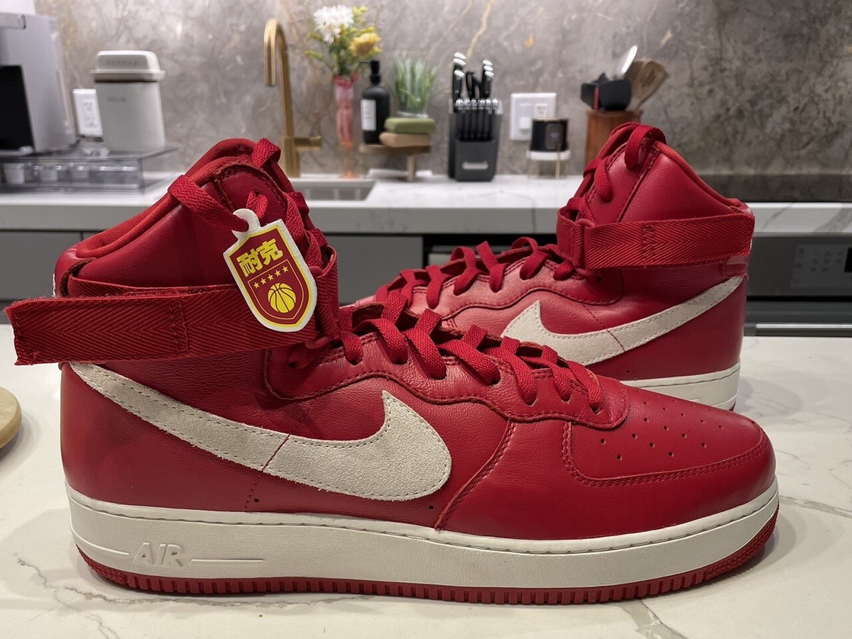NIKE AIR FORCE 1 HI HIGH RETRO QS 