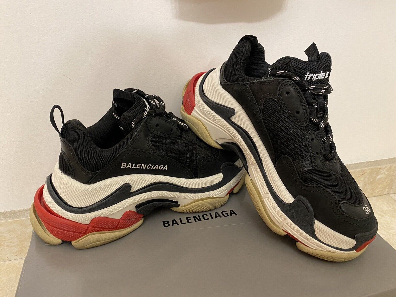  Replacement Laces for Balenciaga Triple S (Black & White) :  Clothing, Shoes & Jewelry