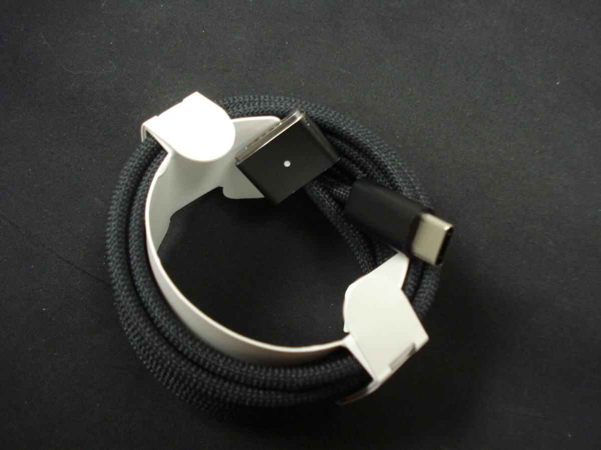 Genuine OEM Apple USB-C to MagSafe 3 2m 6 feet Cable Space Black