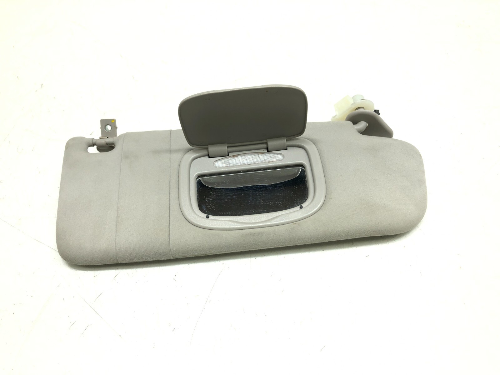 2014-2019 MASERATI GHIBLI S RIGHT PASSENGER FRONT SUN VISOR OEM.