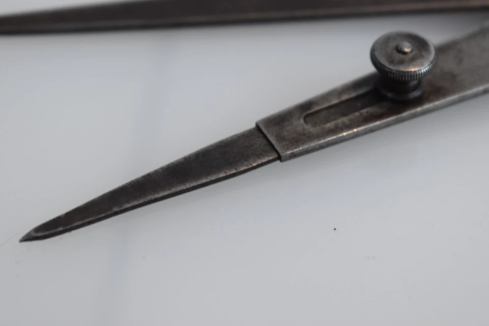 L.S. Pinza hermafrodita pierna ajustable Starrett Co. EE. UU. 6" maquinista vintage Foto 3 de 4