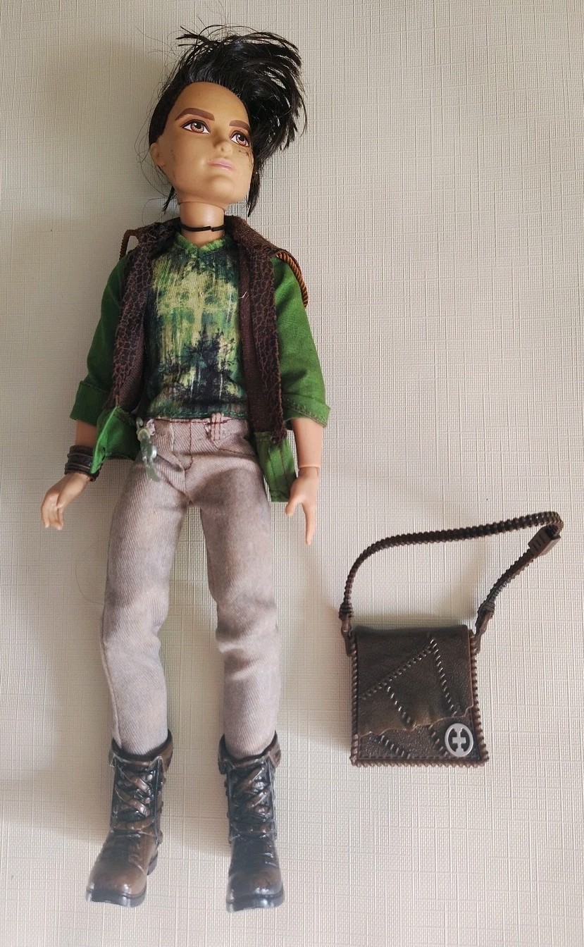 Ever After High Hunter Huntsman Boy Male Doll Mattel w/ Bag 