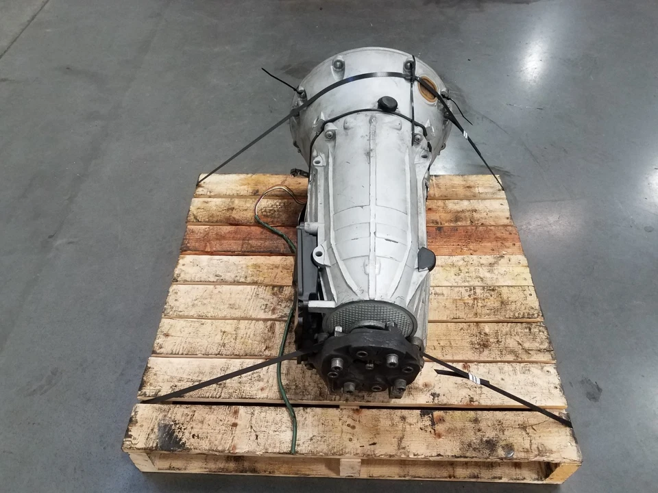 2010 梅赛德斯奔驰 AMG E 63 MCT 7 速自动变速器 #1562 T2 — 第 4/4 张图片