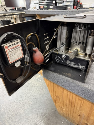 #ad Burndy Y10AC 3H Electric Hydraulic Pump Pressure 10000 PSI READ Below $199.99