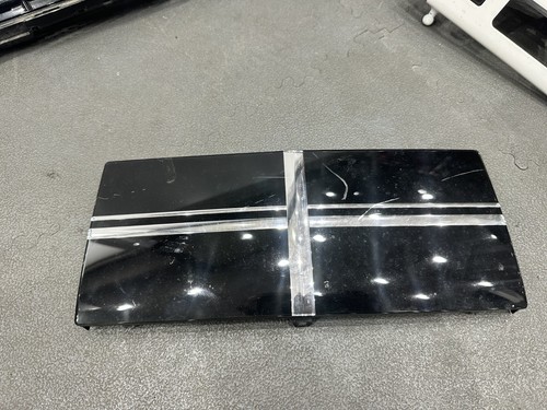 Radar sensor grille