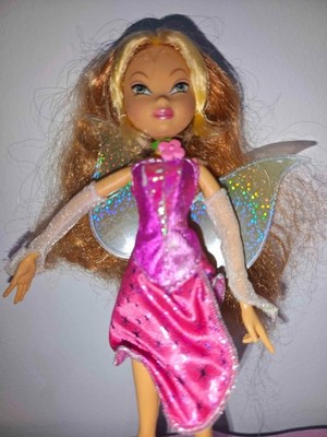 Winx Club Flora Doll Charmix Mattel