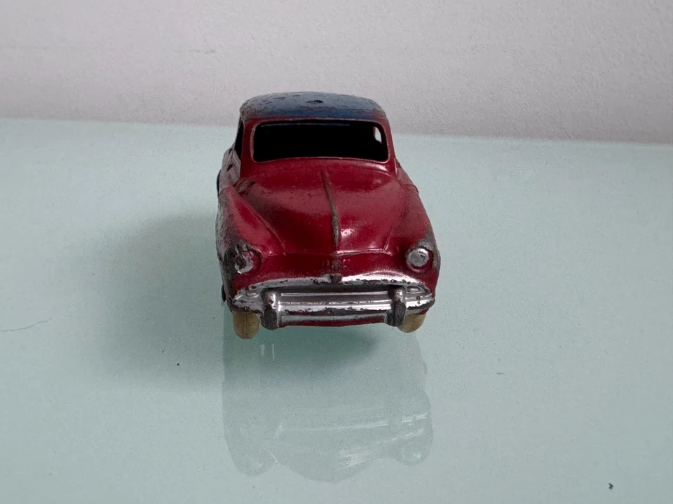 Simca Aronde Elysée Dinky Toys France ref 24 UT taxi peinture et pneus d'origine - Photo 4/4