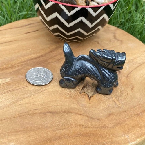 Dragon hématite sculpté - Photo 2 sur 6