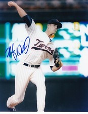 KYLE WALDROP   MINNESOTA TWINS   ACTION SIGNED 8x10