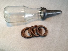 VINTAGE 1 QUART GLASS OIL BOTTLE SPOUT SEAL / GASKET ONLY - THE MASTER -