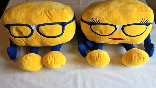 RARE Large Culver's CURDIS & GOLDIE CHEESE CURD Stuffed Promo Toys - Set of 2