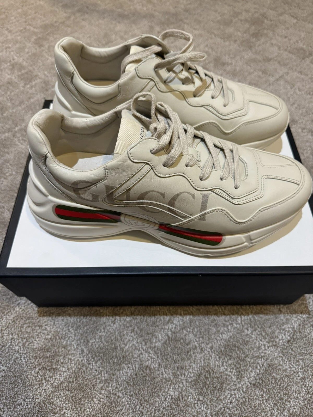 Baskets homme Rhhyton logo veau logo Gucci ivoire taille eu 9/9,5 us