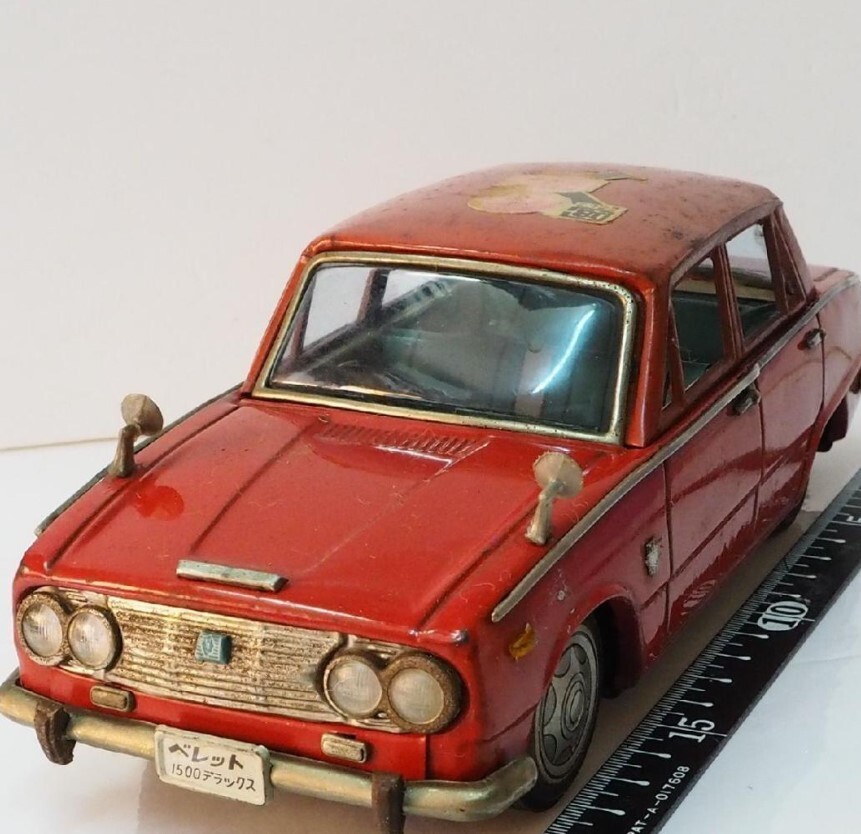 Bandai Tin Toy Car ISUZU BELLEL 1500 deluxe Red Friction F/S