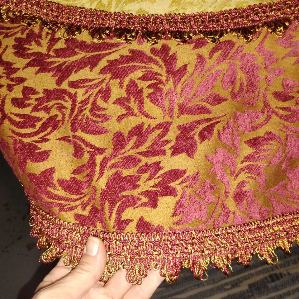 Lujosa falda tapiz árbol de Navidad. Doble cara. Vino y bronceado. Diámetro 50"  Foto 3 de 4