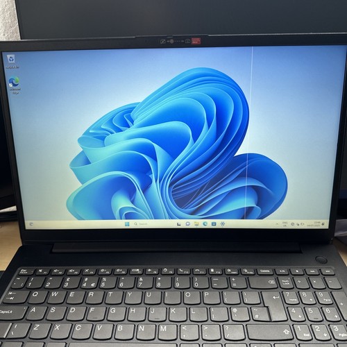 Lenovo V15 G4 Intel i5 16GB RAM 500GB SSD 15.6 Inch Wi 11 83FS line on screen - Afbeelding 3 van 8