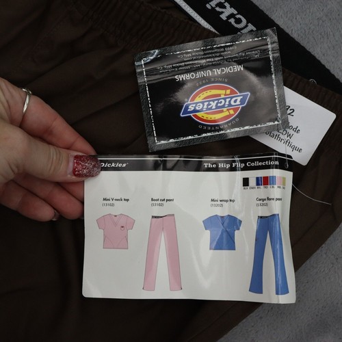 Pantaloni Dickies donna LP marrone uniforme medica tasche cargo stivali taglio fondo - Foto 2 di 15