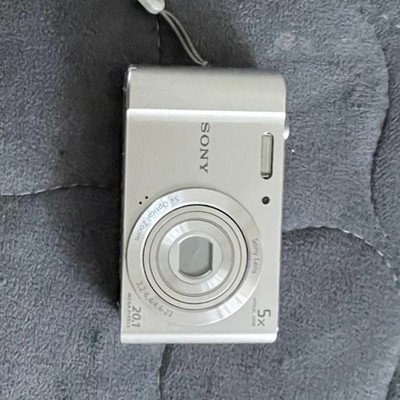 Sony Cyber-shot DSC-W800 Digital Camera 20.1MP 5x Optical Zoom AF