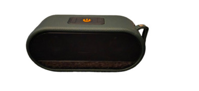 Tragbarer kabelloser Bluetooth Lautsprecher, Bass Boost, IPX6 wasserdicht, RGB Licht, 10H