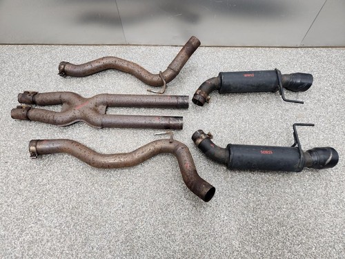 2015-2017 Ford Mustang GT Magnaflow Exhaust Mufflers Used *DAMAGE SEE PICTURES* - 第 1/24 張圖片